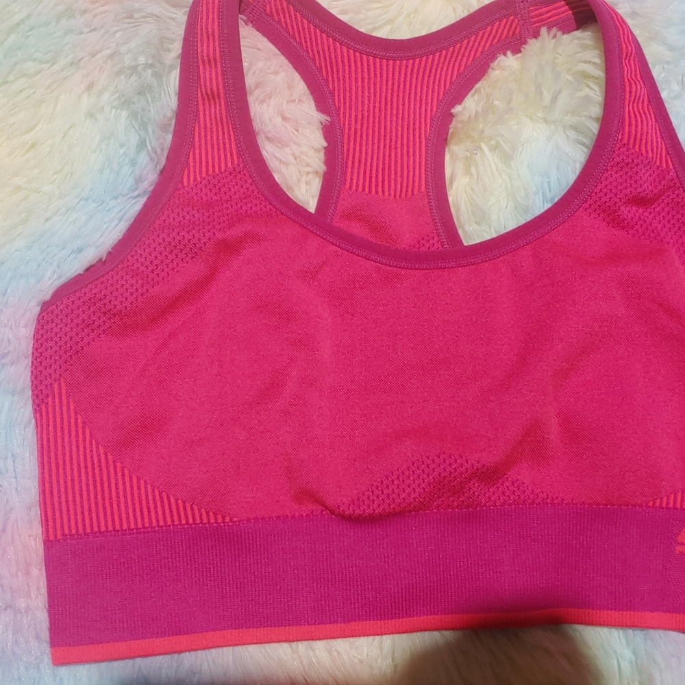 Sports bras - Picture 4 of 4